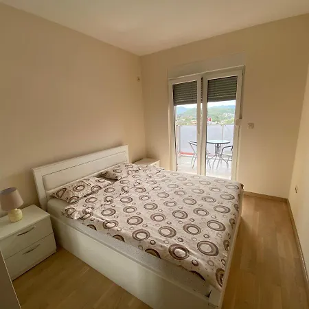 Apartmants 公寓 波德戈里察