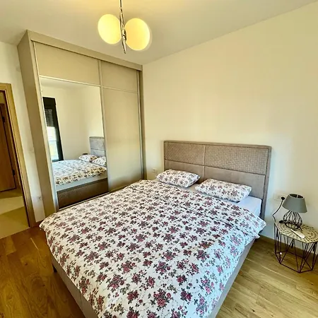 Apartmants بودغوريتْسا