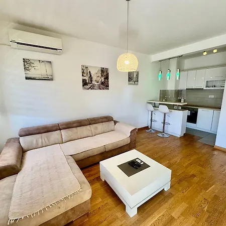 Apartmants *